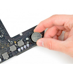 Замена батареи Mac mini в конце 2012 года